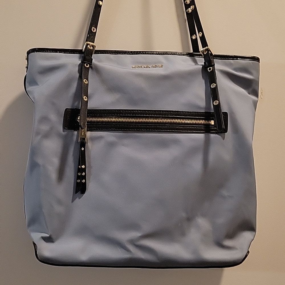 Michael Kors Leila Large Pale blue Tote Studded Straps - Picture 3 of 14
